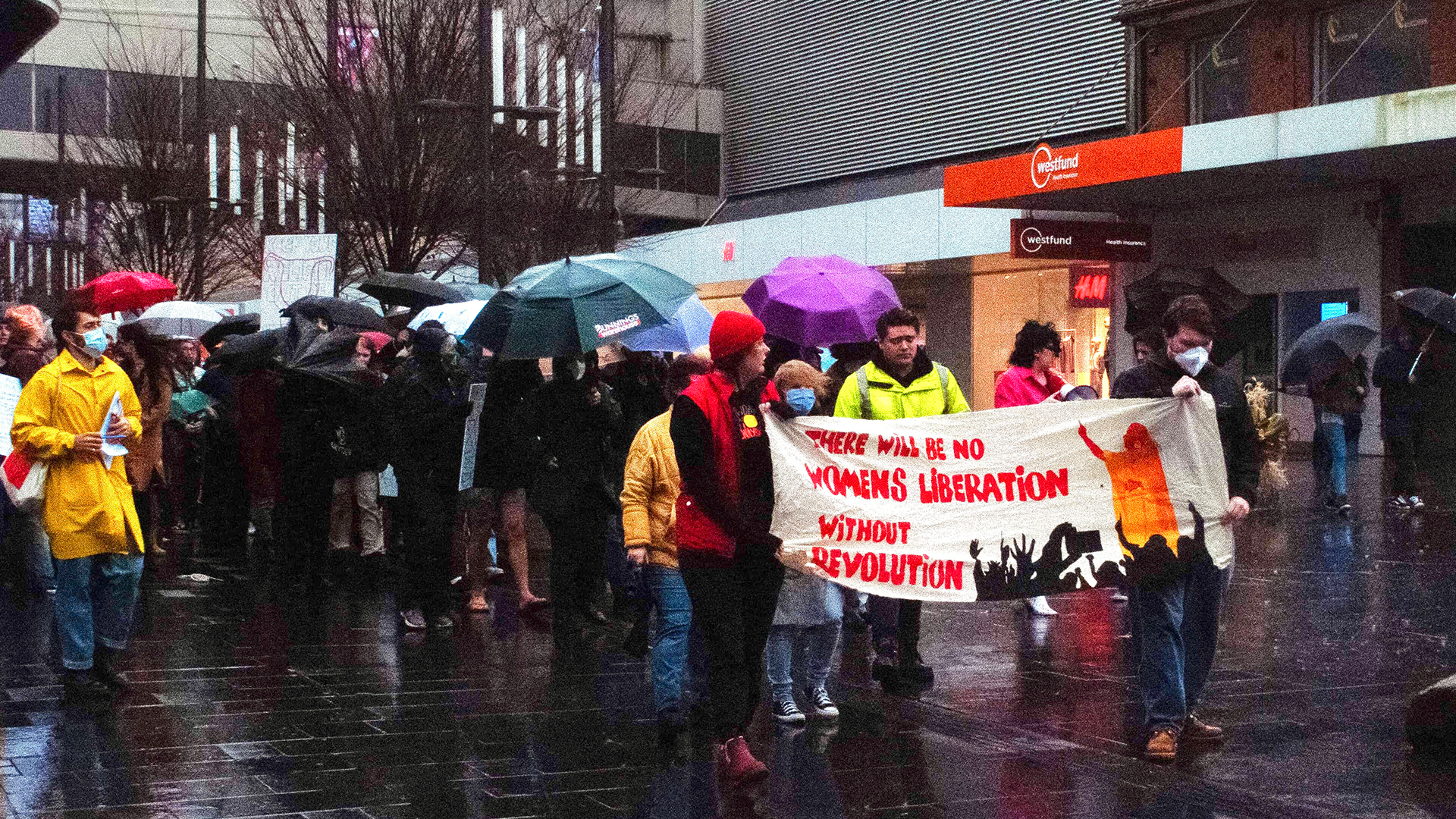 Wollongong activists join nationwide protests against US abortion ruling￼